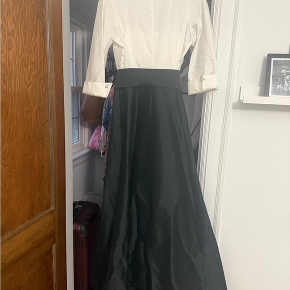 Rickie Freeman for Teri Jon
Two-Tone 3/4-Sleeve Taffeta Shirtdress Gown - Picture 8 of 11